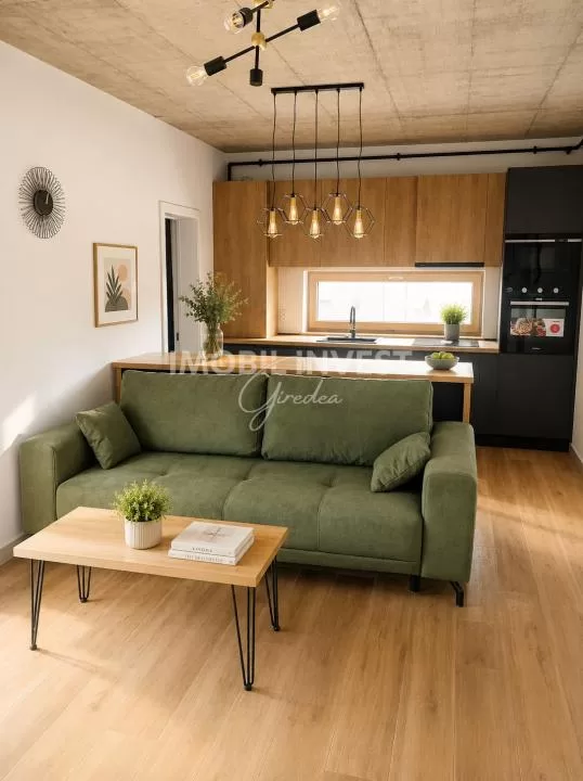 Apartament 2 camere de închiriat, etaj 1, bloc nou, parcare — fotografia 1