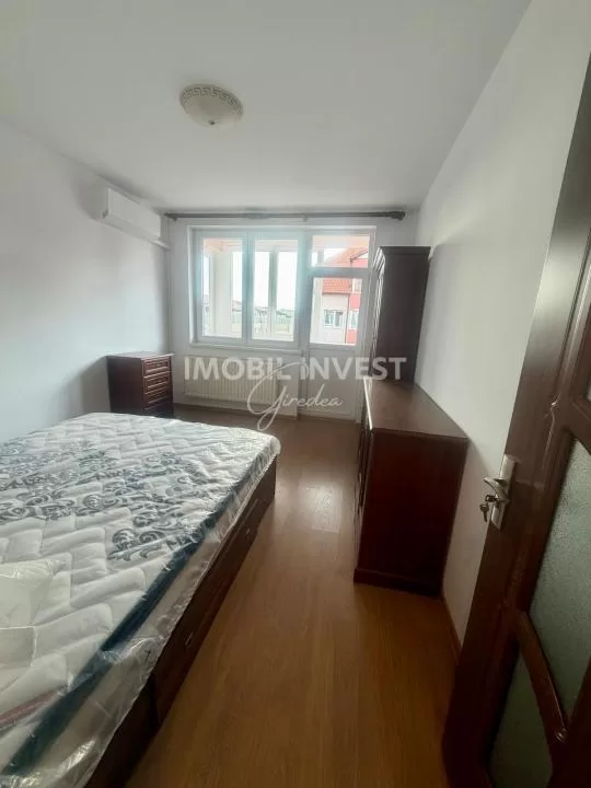 Apartament cu 3 camere, complet mobilat,loc de parcare și boxă — fotografia 3