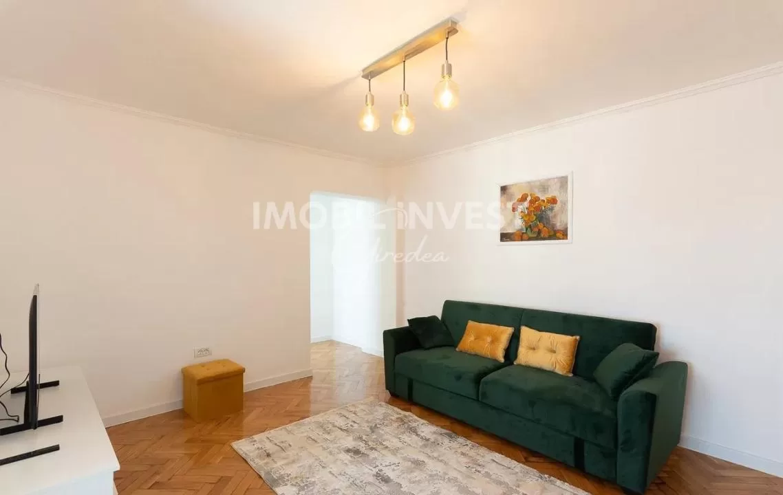 Apartament 2 camere, ultracentral,bloc cu lift,complet mobilat-utilat — fotografia 1