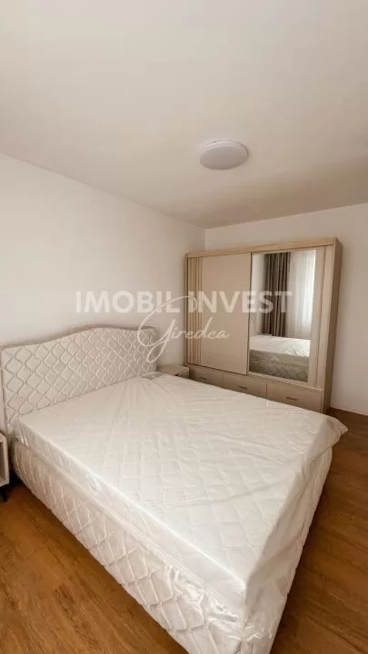 Apartament 3 camere in bloc nou, etaj 2, balcon, debara, 2 bai,parcare — fotografia 3
