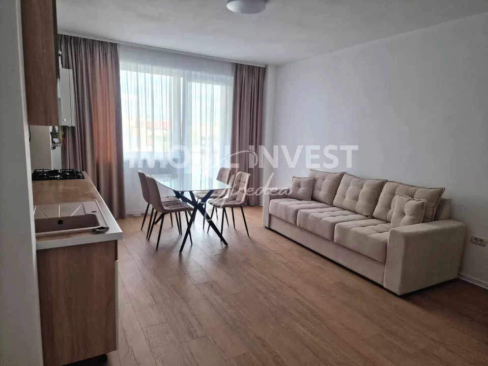 Apartament 2 camere plus balcon de 8,60 mp, bloc nou, parcare, 400 E — fotografia 1